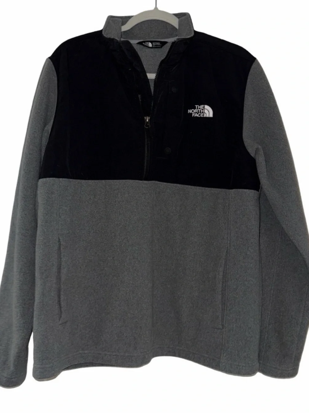 The North Face Men’s XL Gray Black Colorblock Fleece Snap Neck Pullover Jacket